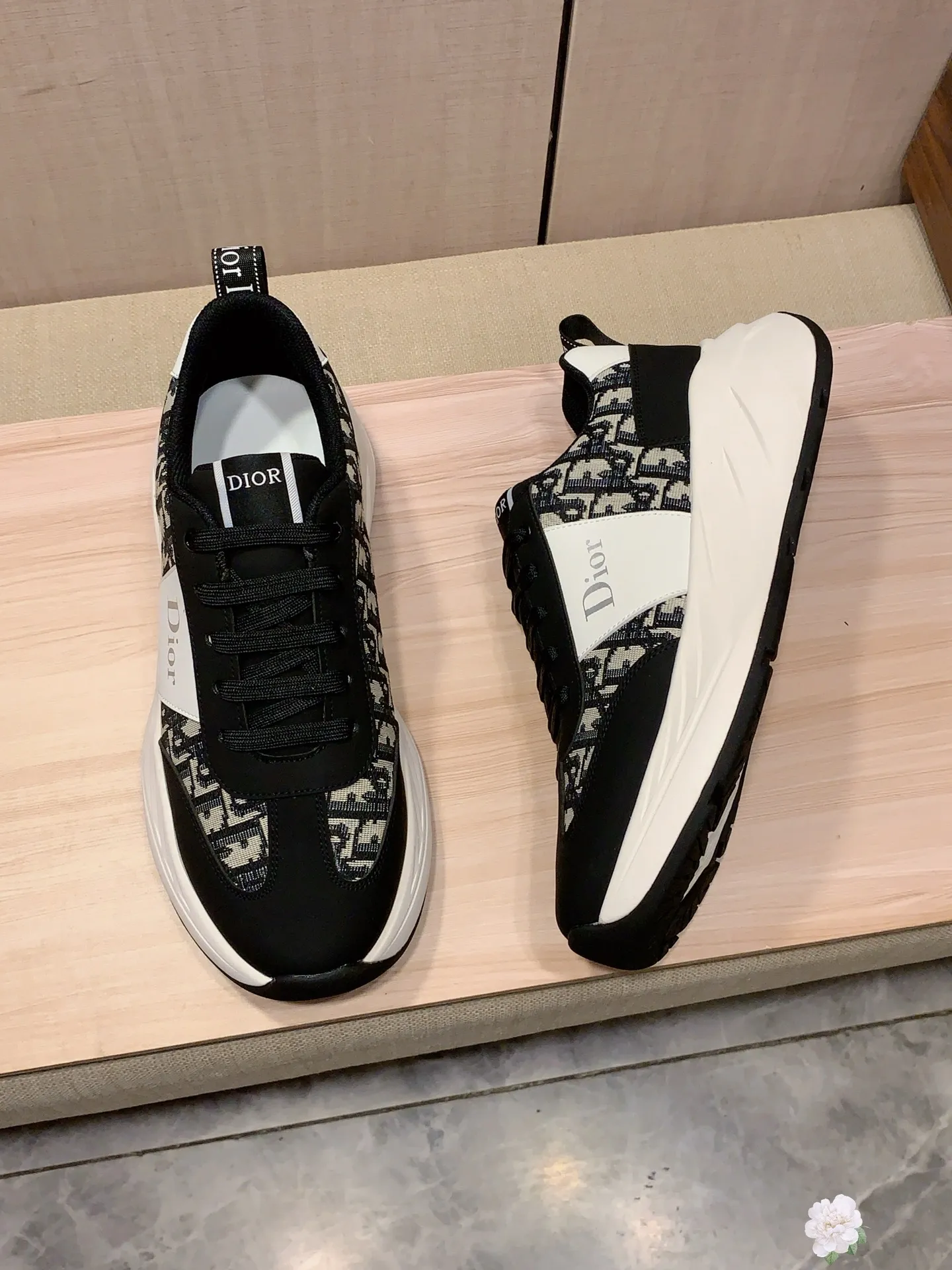 Men's Men's Shoes💰460💰💰🎩🎩[Lightning][Lightning] "Dior DIOR*" The latest and most popular casual shoes, top brand [seduce] luxury~purchase, top~quality. [Strong] The upper is made of imported breathable cowhide with material ➕ breathable sheepskin feet (•) and fine workmanship. The original stylish and stylish soft rubber wear-resistant and non-slip outsole is light and comfortable on the feet. The real thing looks better when photographed. 305: code: 38-44, 2️⃣ colors selected